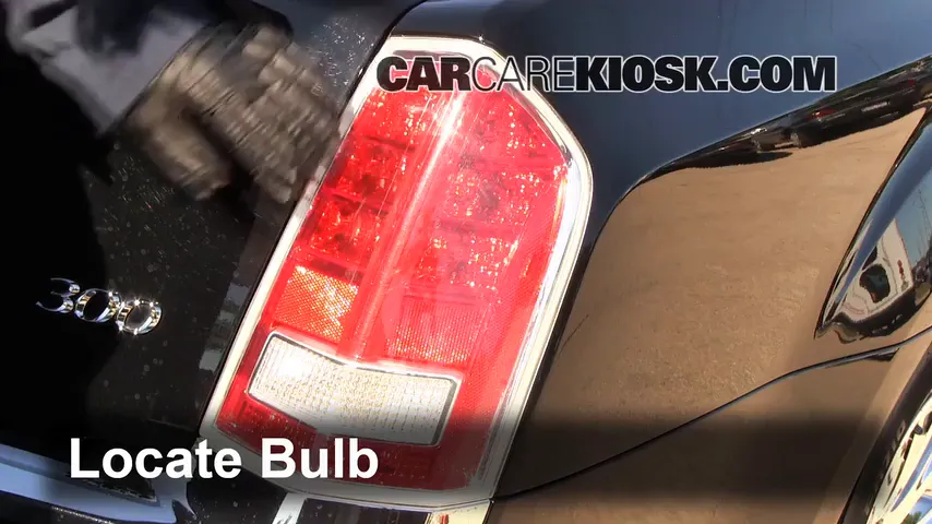 2012 Chrysler 300 Limited 3.6L V6 Lights Turn Signal - Rear (replace bulb)